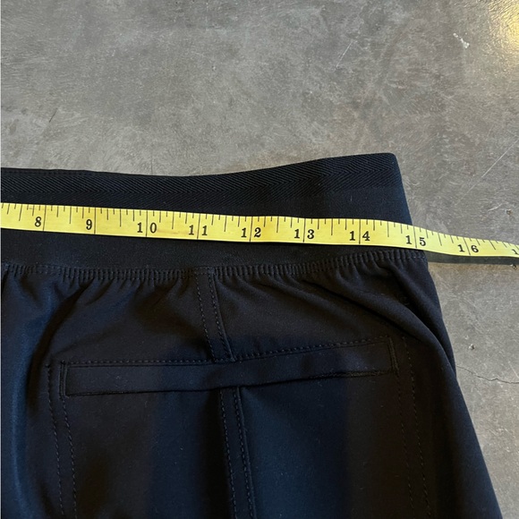 ATHLETA Endless High Rise Cargo Pant Jogger Black - Picture 14 of 14